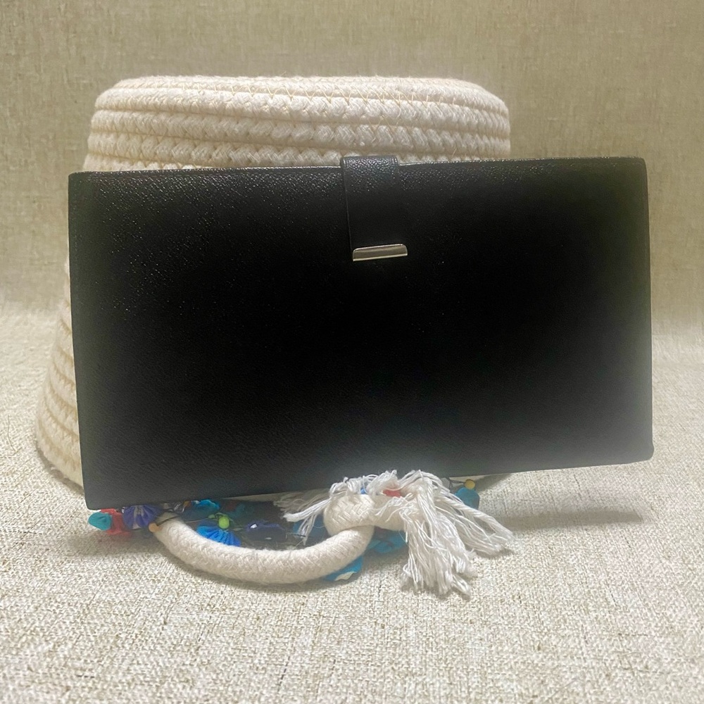 💳Our one-of-a-kind, handcrafted leather travel wallet keeps your passport,ID,💳